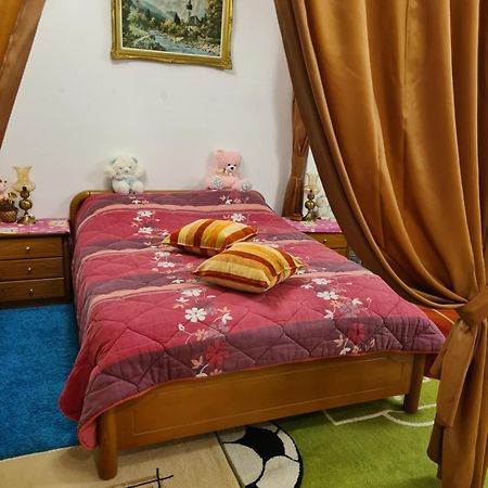 Villa George - Family Holidays Néa Mákri المظهر الخارجي الصورة