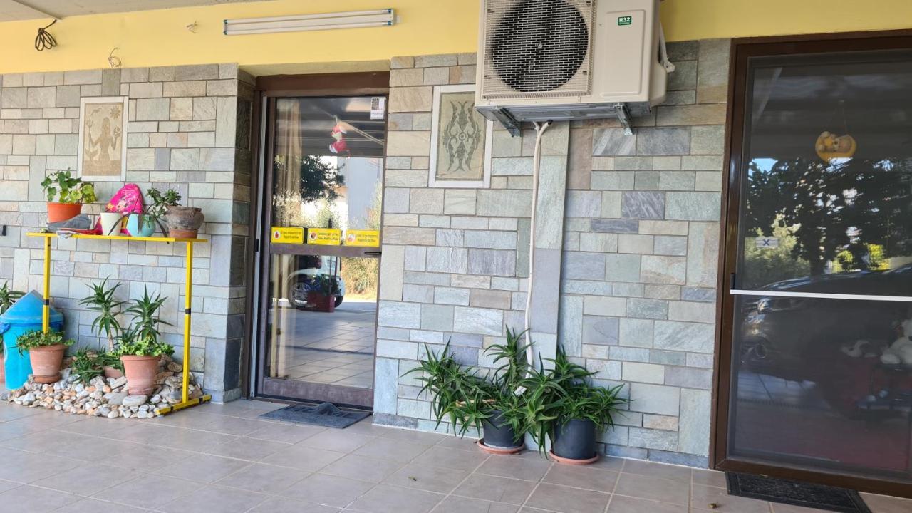 Villa George - Family Holidays Néa Mákri المظهر الخارجي الصورة