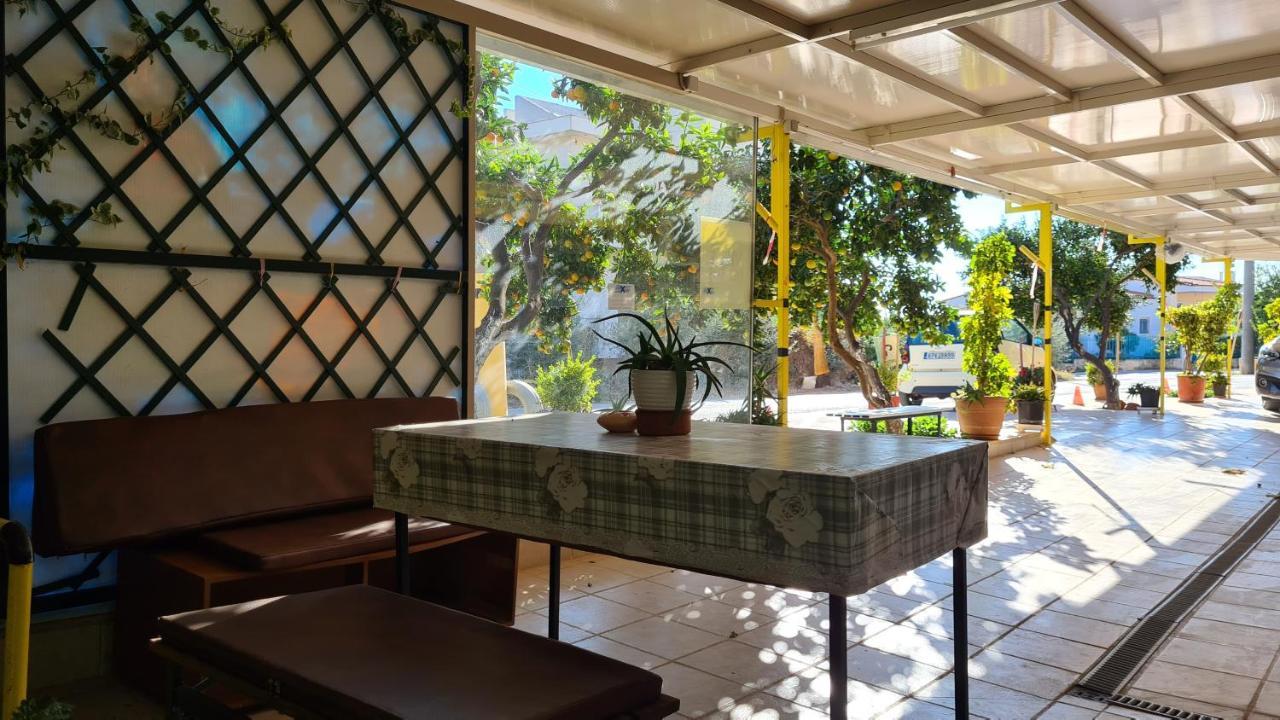 Villa George - Family Holidays Néa Mákri المظهر الخارجي الصورة