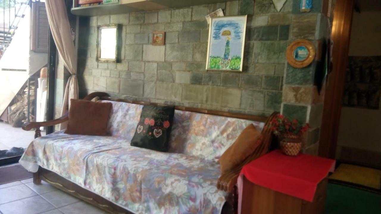 Villa George - Family Holidays Néa Mákri المظهر الخارجي الصورة