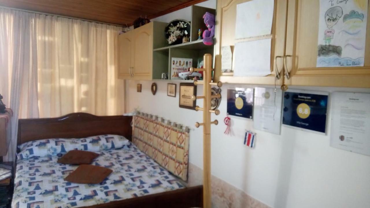 Villa George - Family Holidays Néa Mákri المظهر الخارجي الصورة